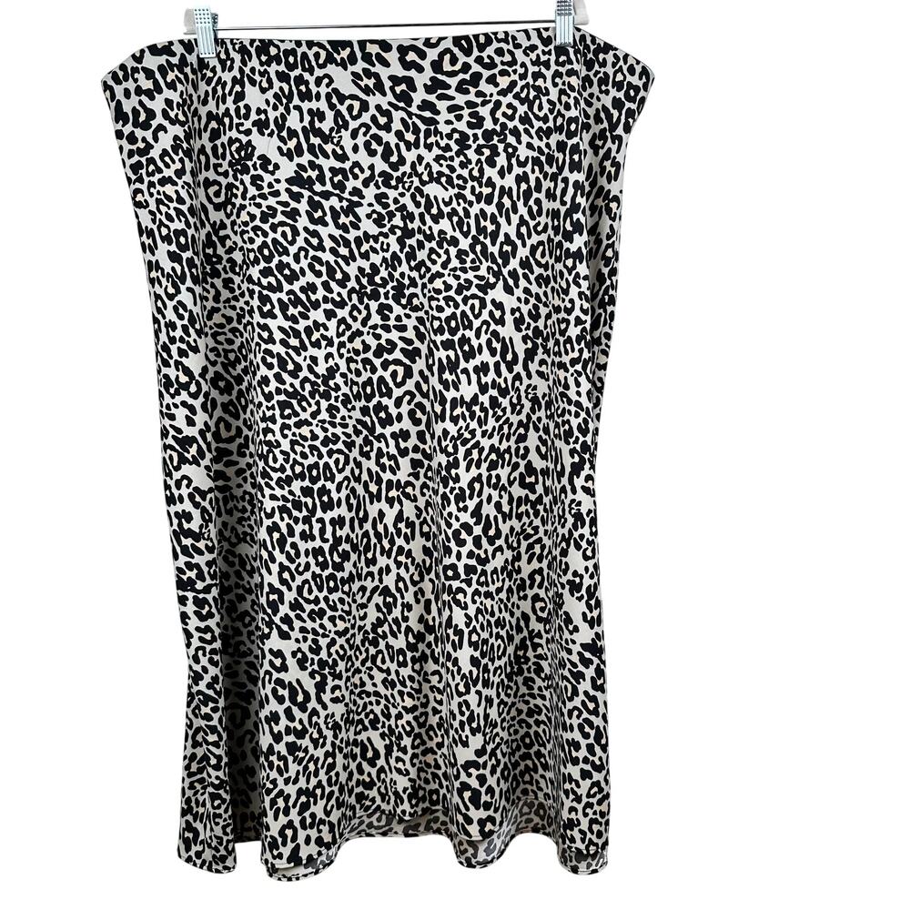NEW LOFT Midi Skirt A-Line Leopard Print Pull On Elastic Waist Black White 26